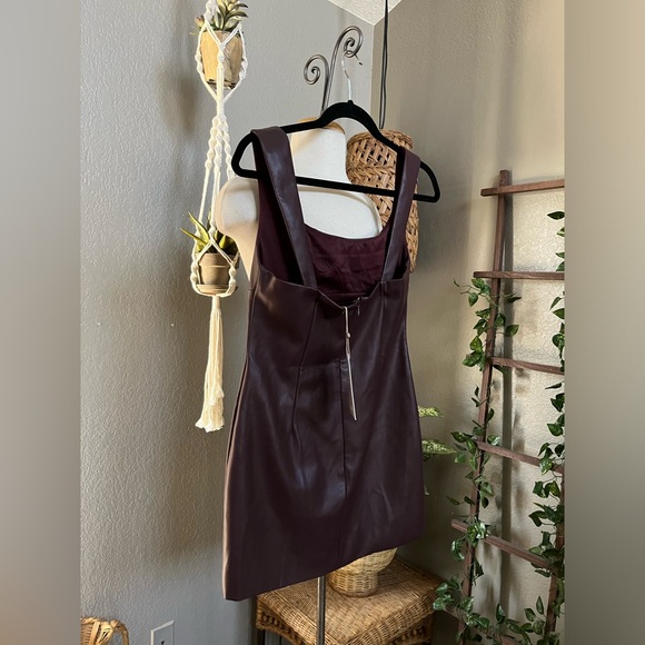 ☑️NWT Meshki CARA Faux Leather Mini Dress Dark Chocolate Sz L - Picture 9 of 12
